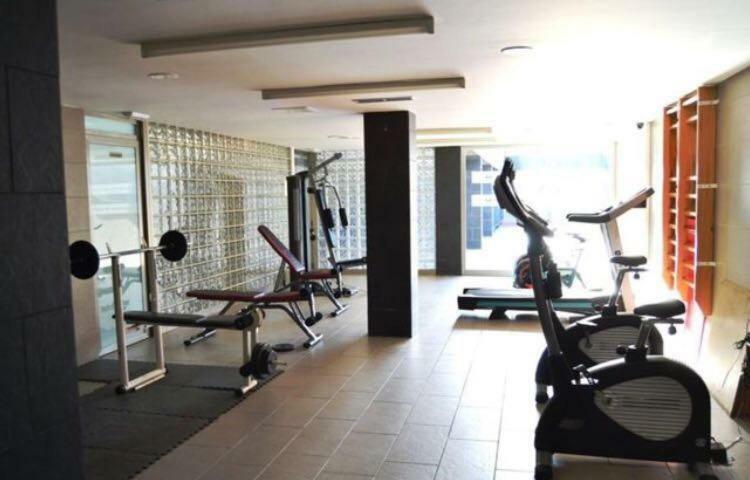 Apartamento Lujo, Primera Linea Playa, Garaje, Wifi, Piscina Climatizada Roquetas de Mar Exterior foto